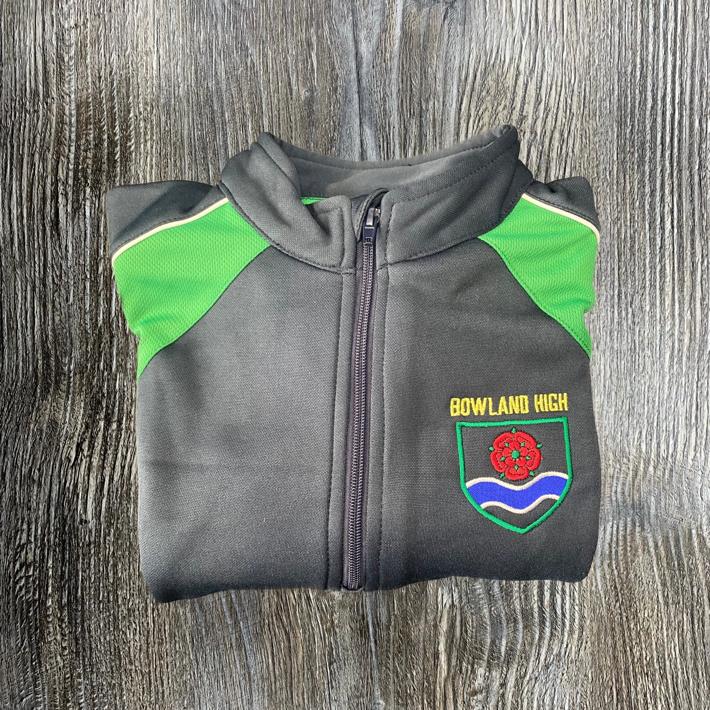 Bowland High 1/4 zip PE top.